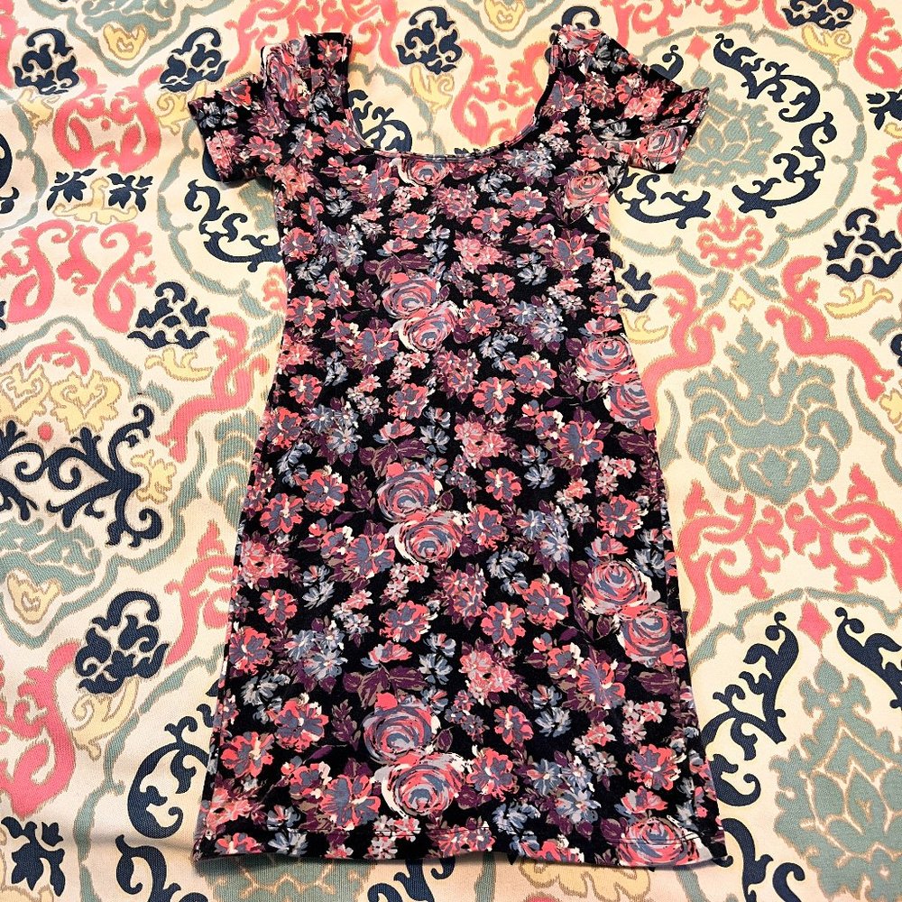 Floral Bodycon Low-Back Dress